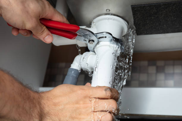 Best Emergency water damage restoration  in Cambridge, MN